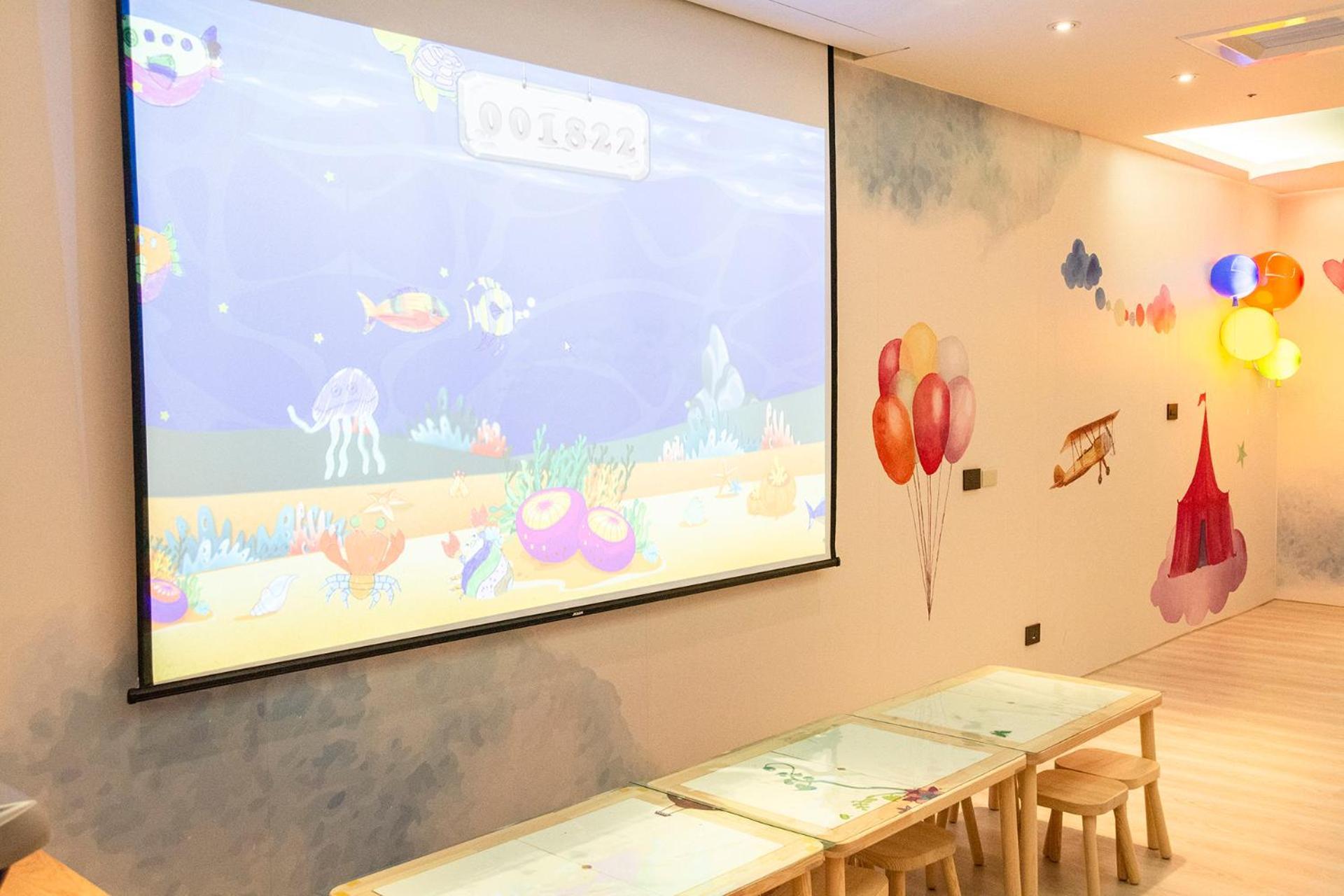 Sheraton Taitung Hotel Bagian luar foto The interactive screen