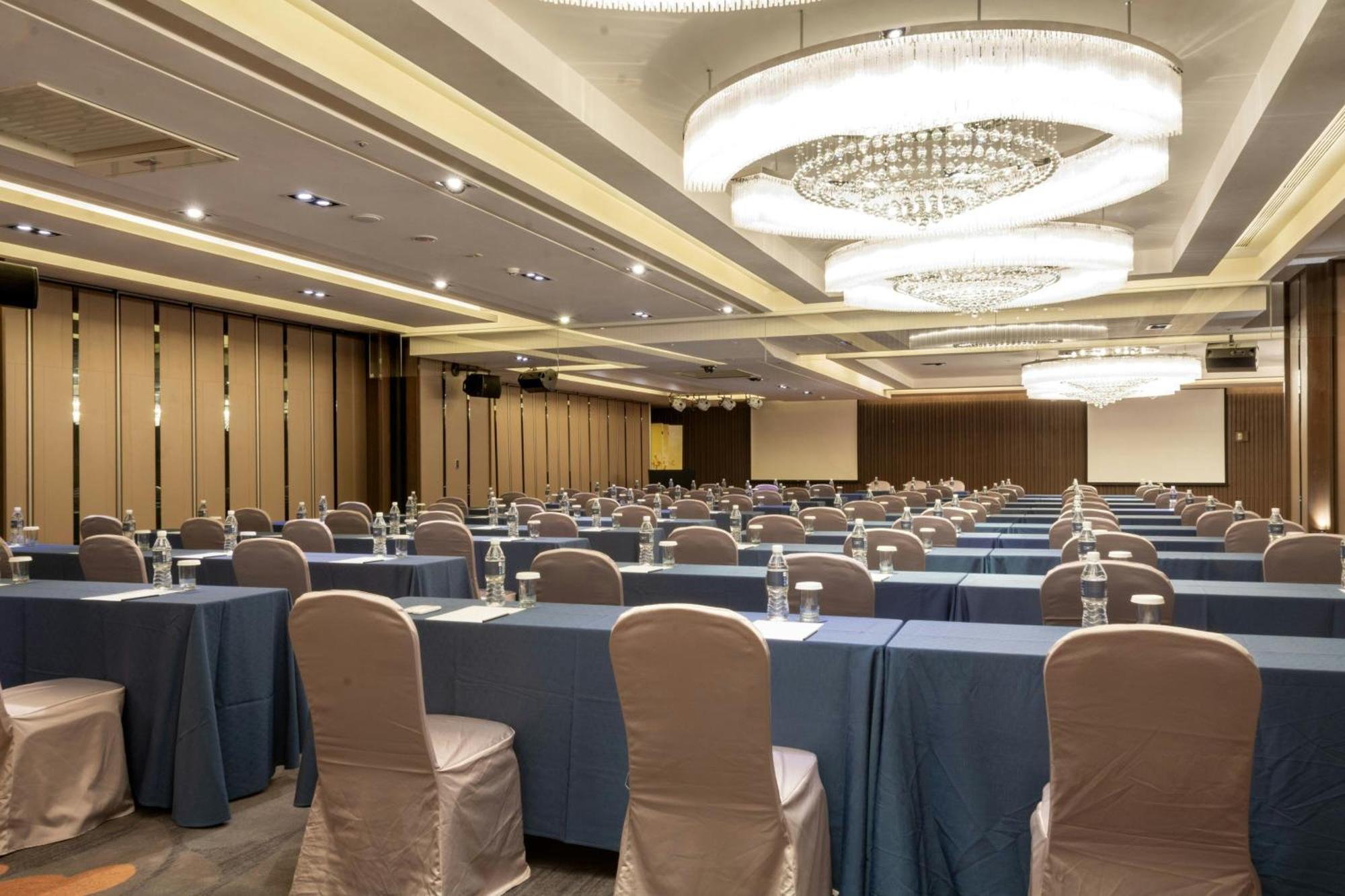 Sheraton Taitung Hotel Bagian luar foto The Grand Ballroom