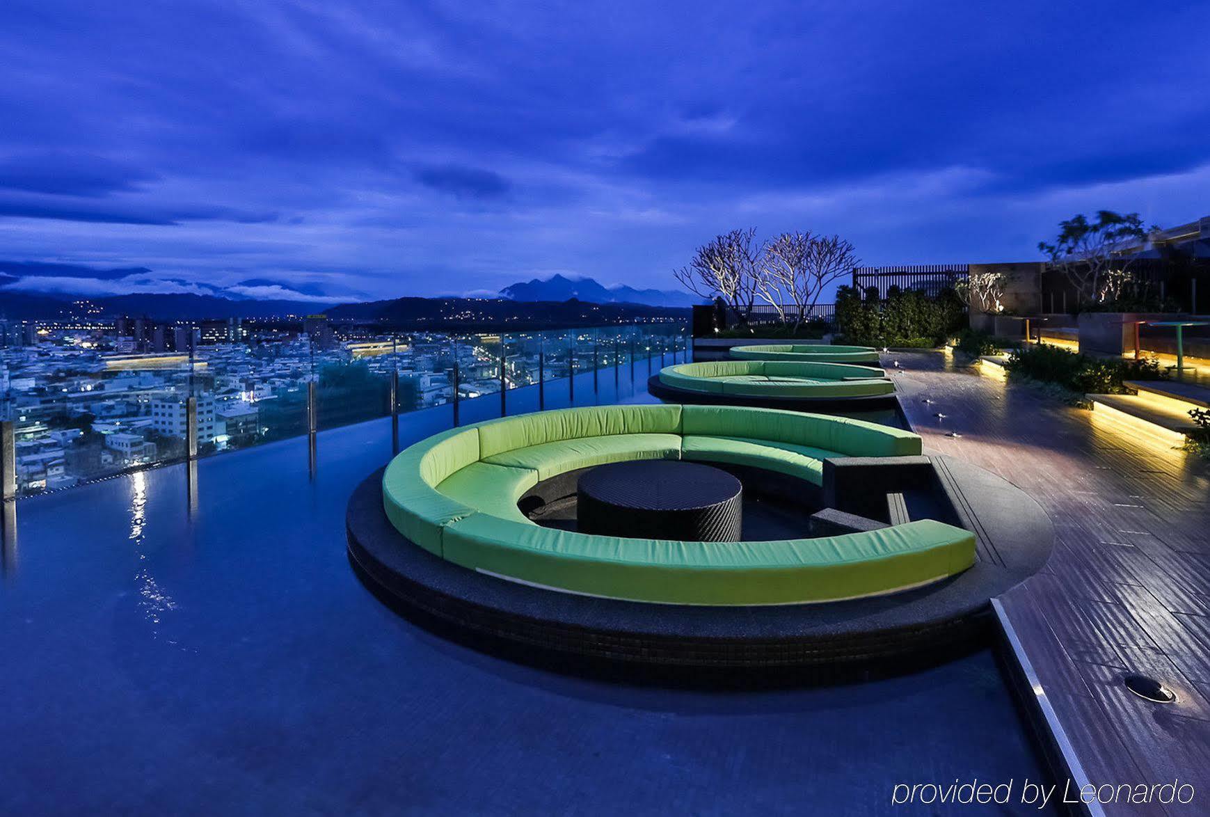 Sheraton Taitung Hotel Bagian luar foto Sky Bar
