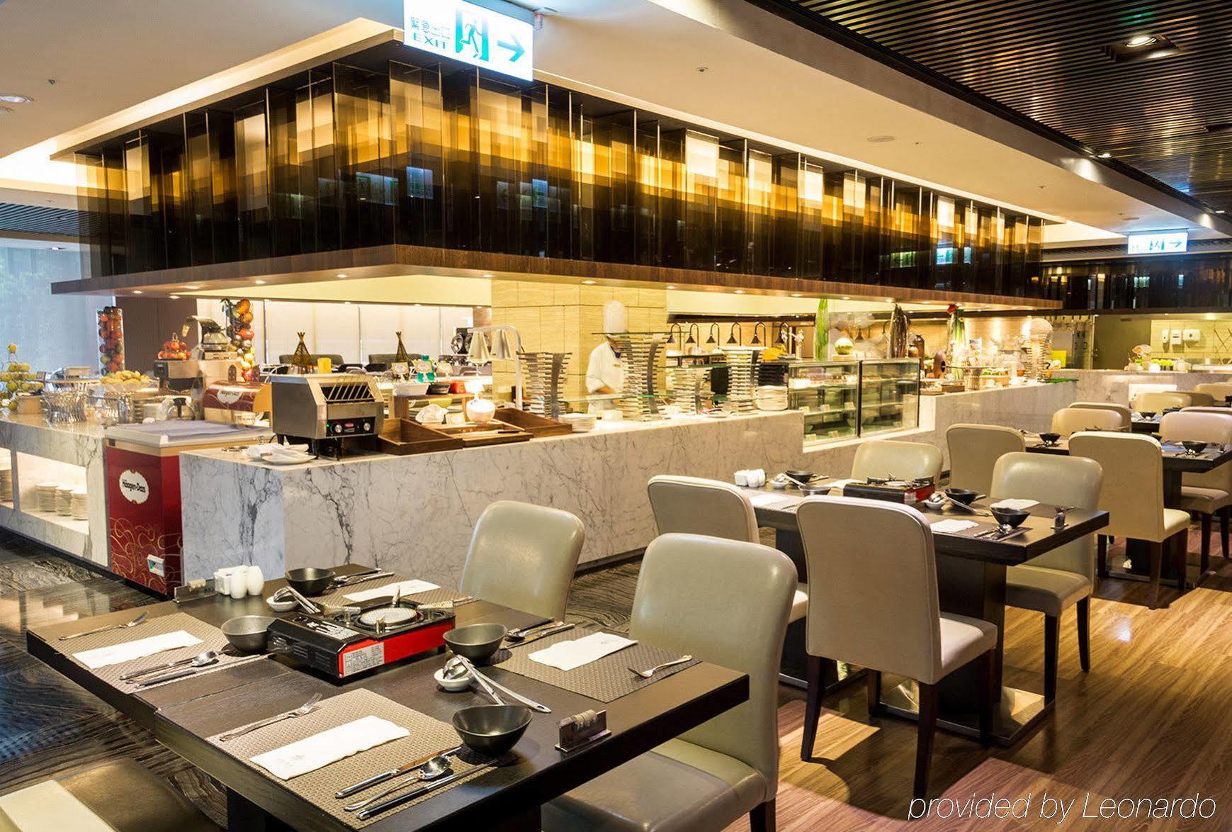 Sheraton Taitung Hotel Bagian luar foto A restaurant in Hong Kong