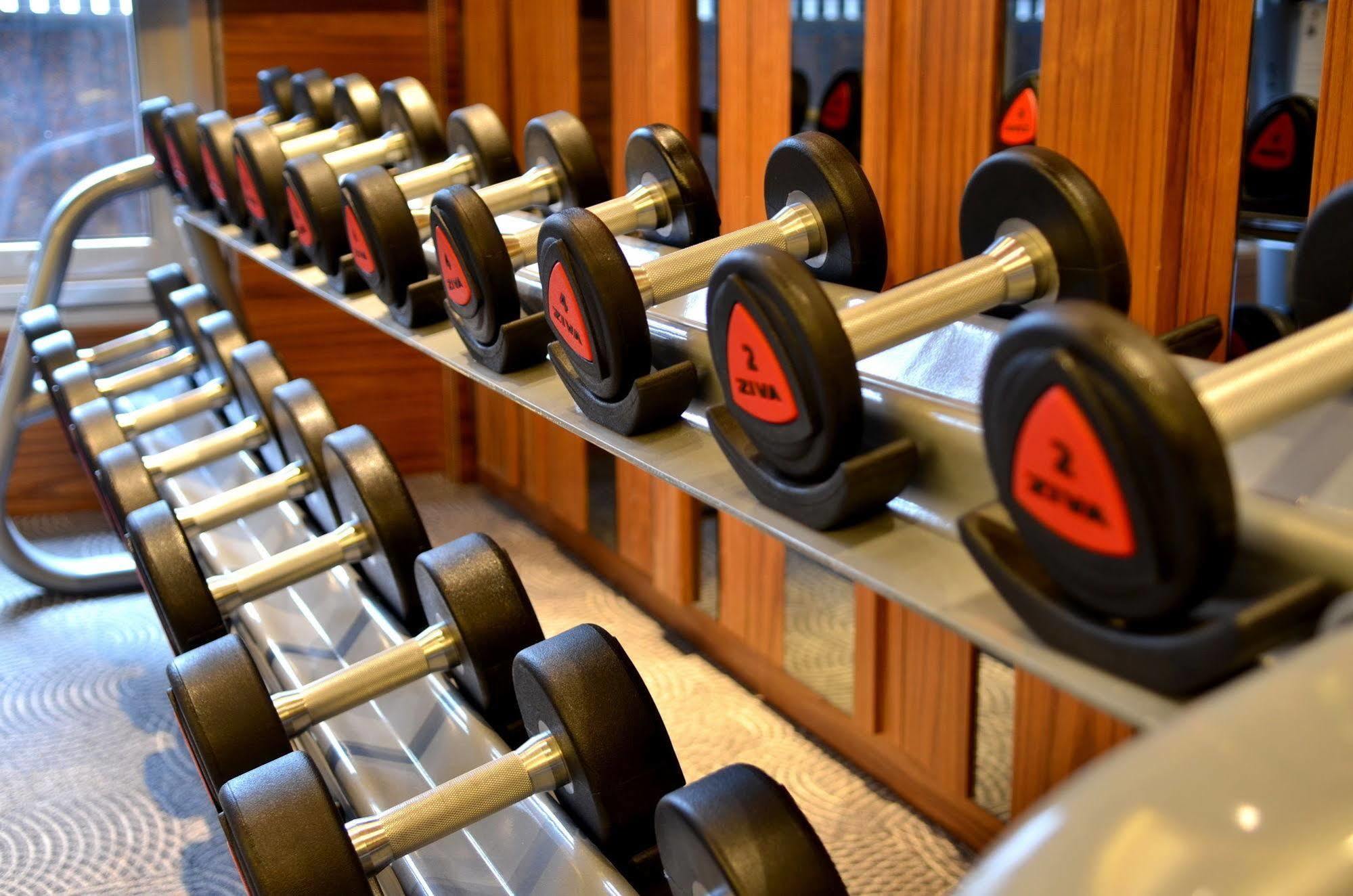 Sheraton Taitung Hotel Bagian luar foto Dumbbells on a rack